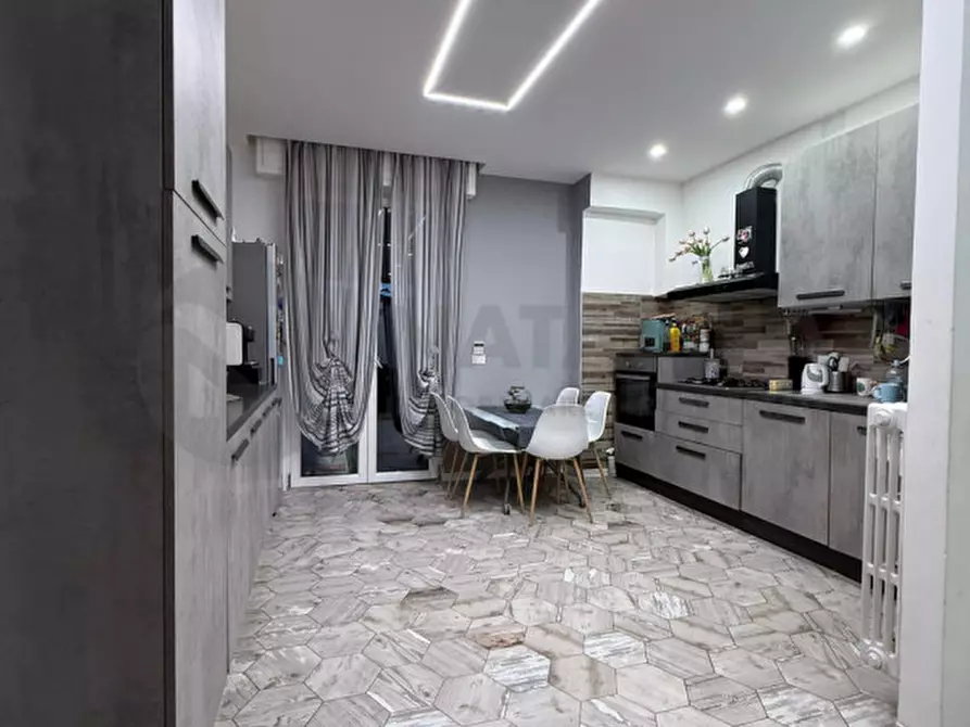 Immagine 12 di Appartamento in vendita  in VIA FABBRI a Dicomano