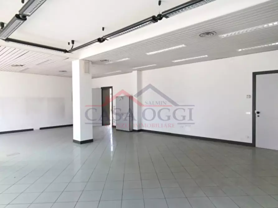 Immagine 2 di Ufficio in vendita  in Via Roma n.362 a Cervarese Santa Croce