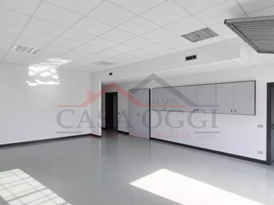 Immagine 7 di Negozio in vendita  in Via Roma n.362 a Cervarese Santa Croce