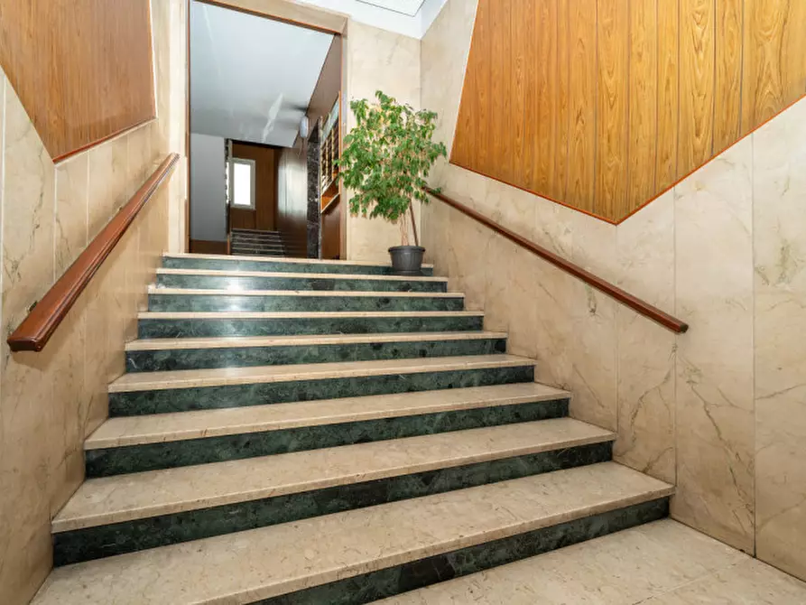 Immagine 3 di Appartamento in vendita  in Via Santa Maria Mazzarello 80 a Torino