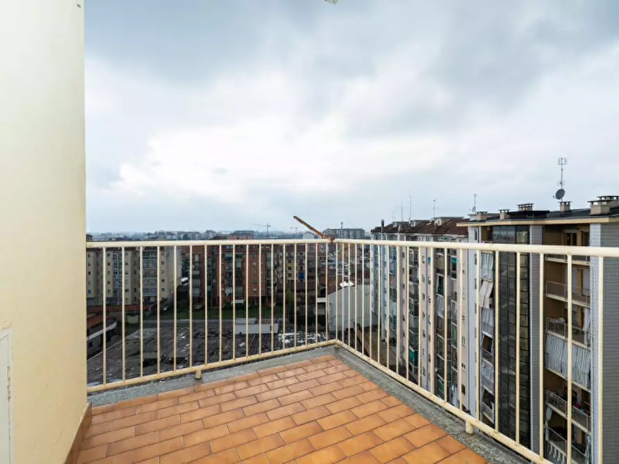 Immagine 11 di Appartamento in vendita  in Via Santa Maria Mazzarello 80 a Torino