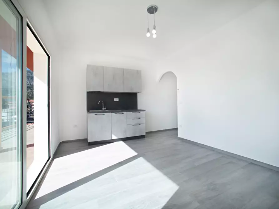 Immagine 3 di Appartamento in vendita  in via nazionale 274 a Orosei