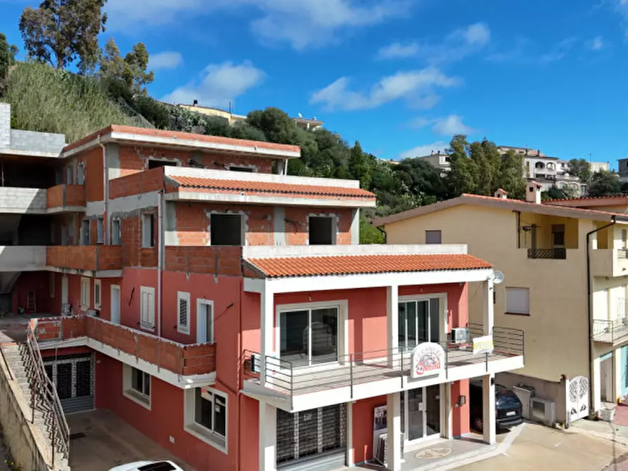 Immagine 13 di Appartamento in vendita  in via nazionale 274 a Orosei