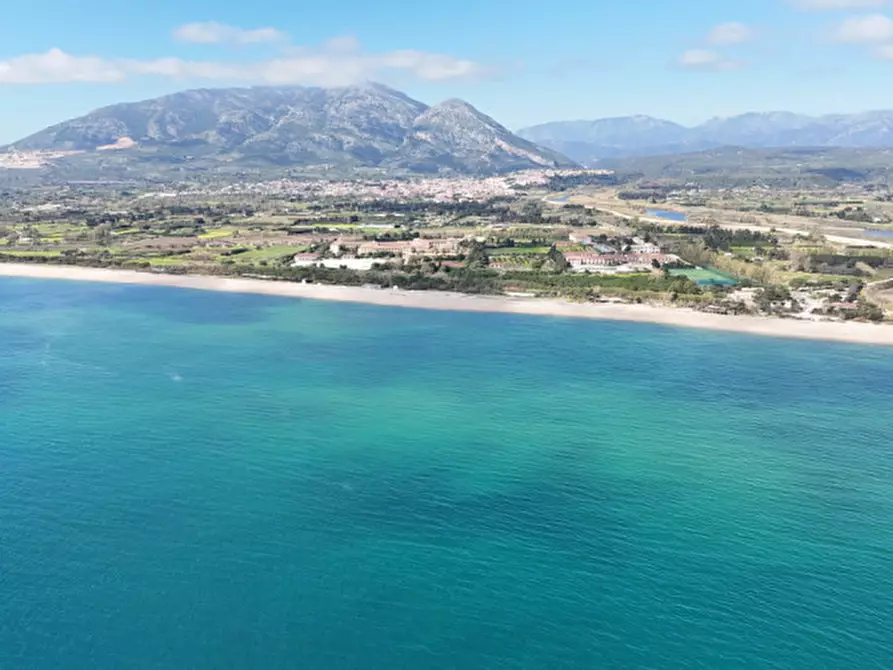 Immagine 19 di Appartamento in vendita  in via nazionale 274 a Orosei