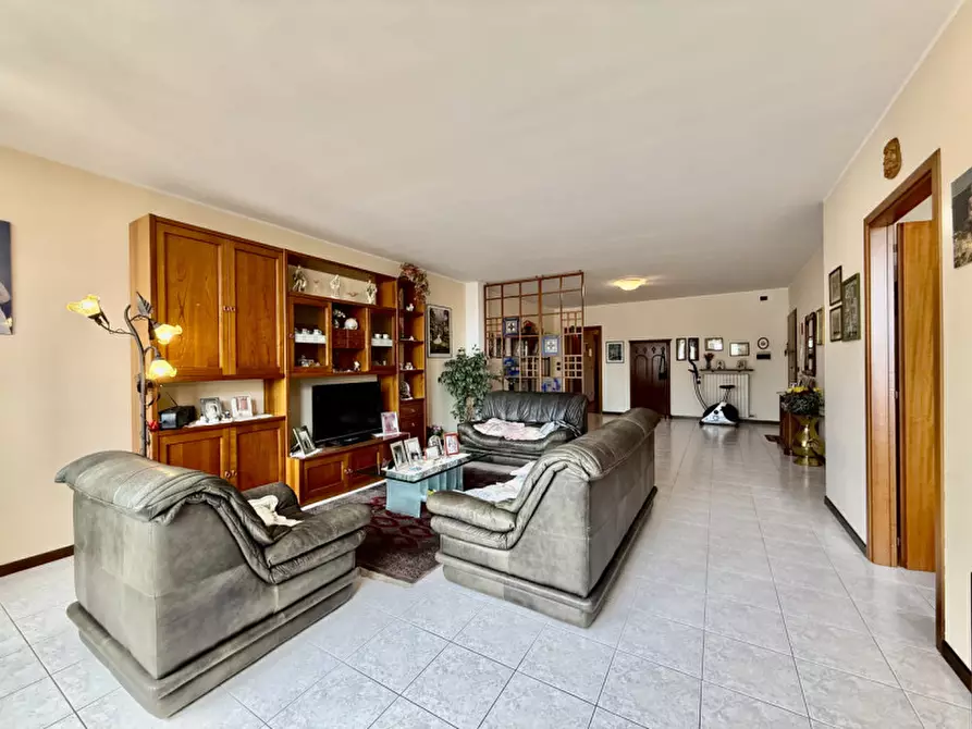 Immagine 6 di Appartamento in vendita  in Via Ospital Vecchio a Legnago