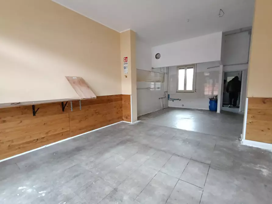 Immagine 9 di Negozio in affitto  in via Vestina a Montesilvano