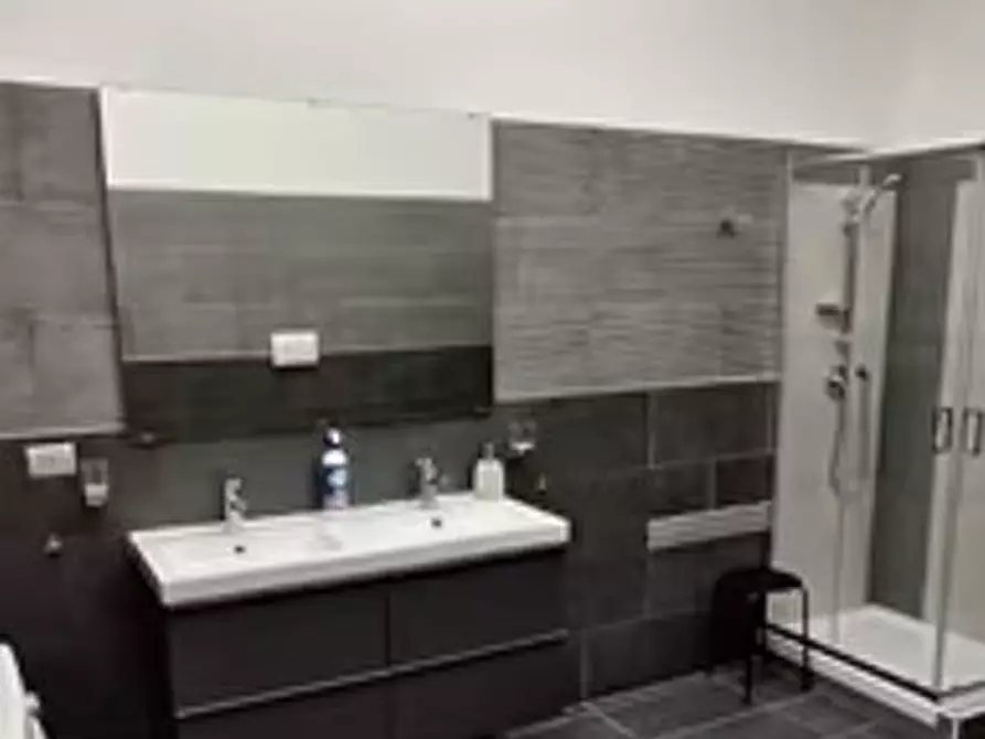 Immagine 3 di Appartamento in affitto  in via stella 121 a Napoli