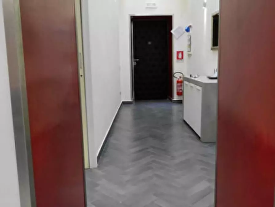 Immagine 12 di Appartamento in affitto  in via stella 121 a Napoli