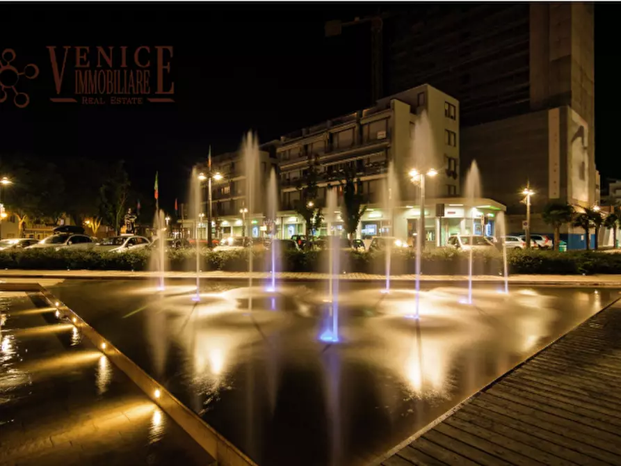 Immagine 2 di Attività commerciale in vendita  in Via Andrea Bafile 9 a Jesolo