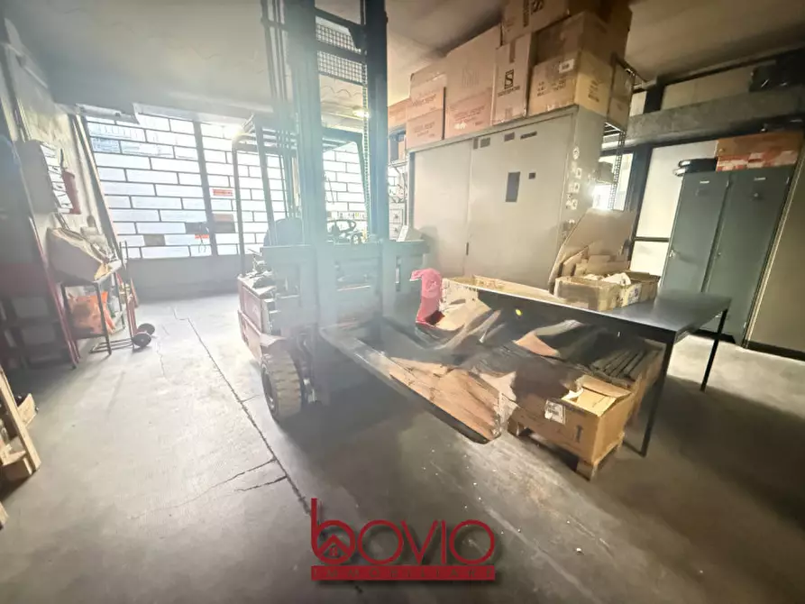 Immagine 6 di Magazzino in vendita  in STRADA SETTIMO 154 a Torino