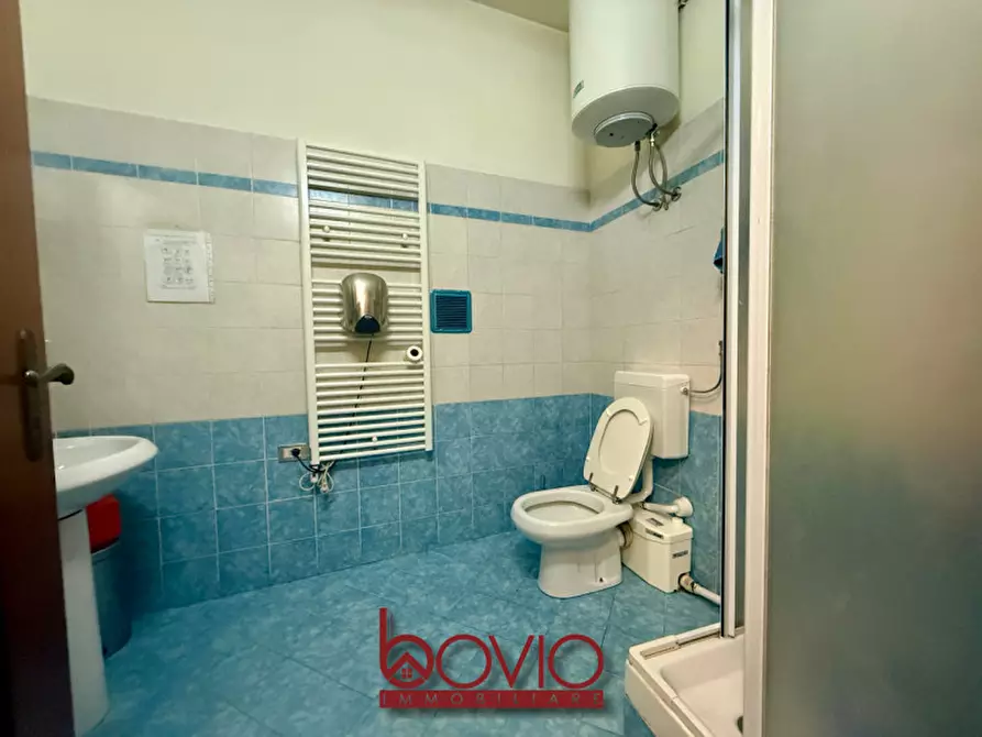 Immagine 19 di Magazzino in vendita  in STRADA SETTIMO 154 a Torino