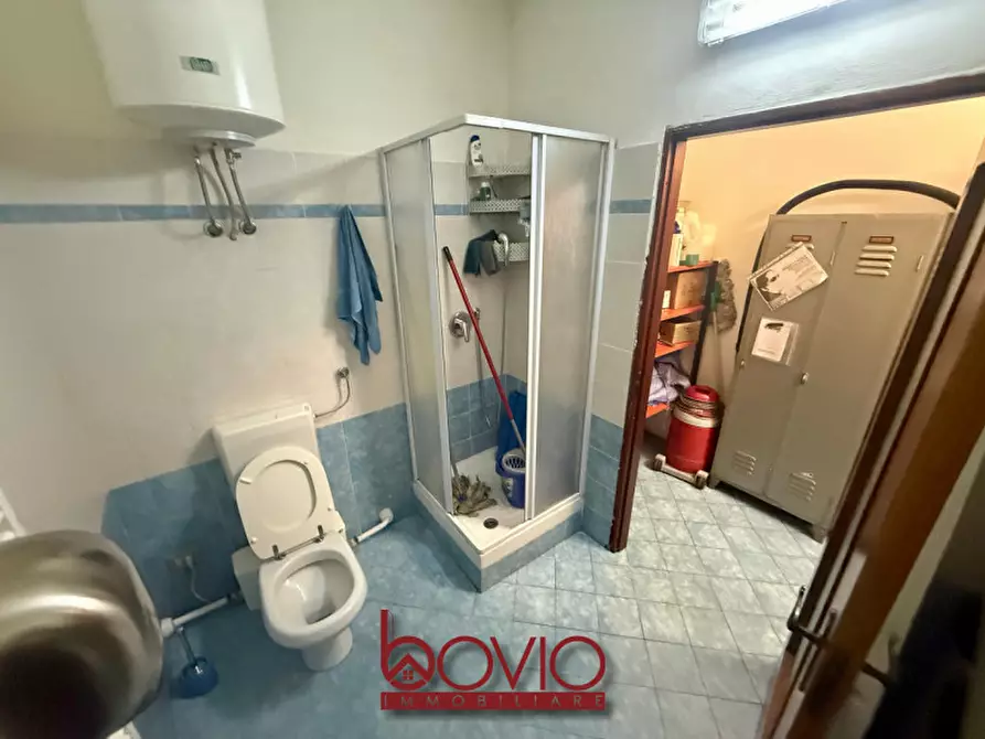 Immagine 20 di Magazzino in vendita  in STRADA SETTIMO 154 a Torino