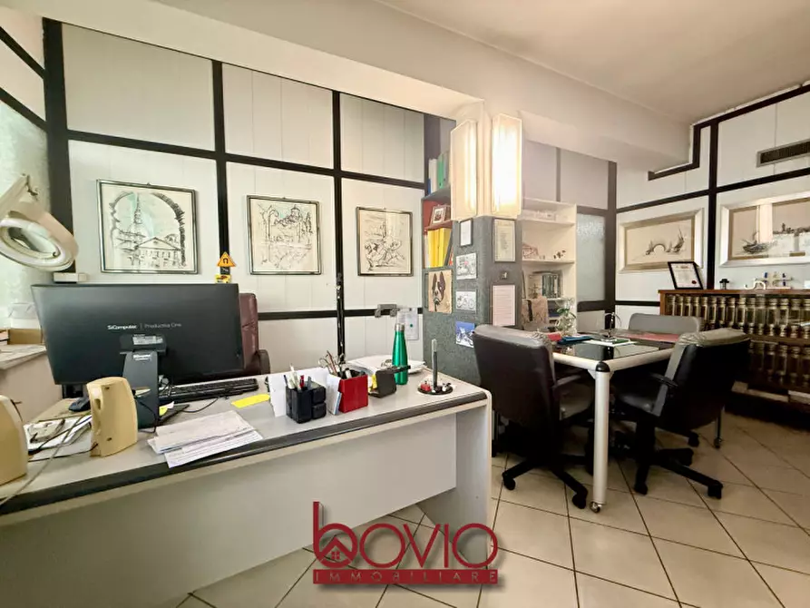 Immagine 27 di Magazzino in vendita  in STRADA SETTIMO 154 a Torino