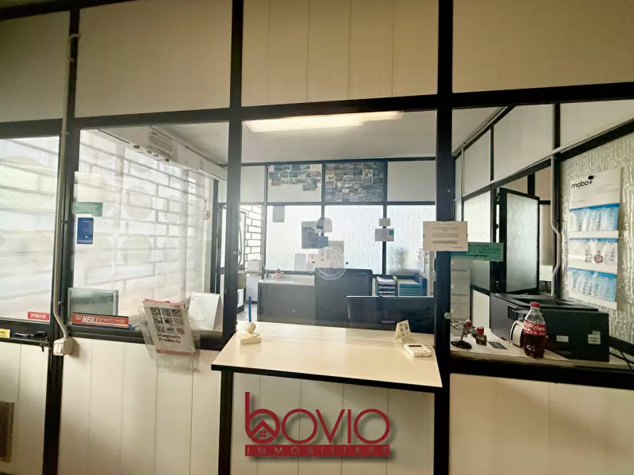 Immagine 39 di Magazzino in vendita  in STRADA SETTIMO 154 a Torino