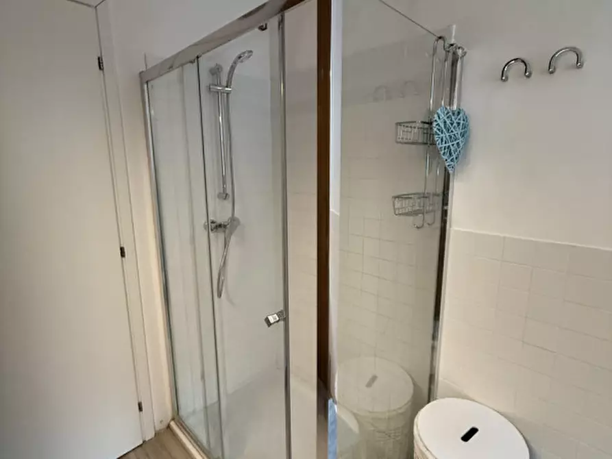 Immagine 12 di Appartamento in vendita  a Verona