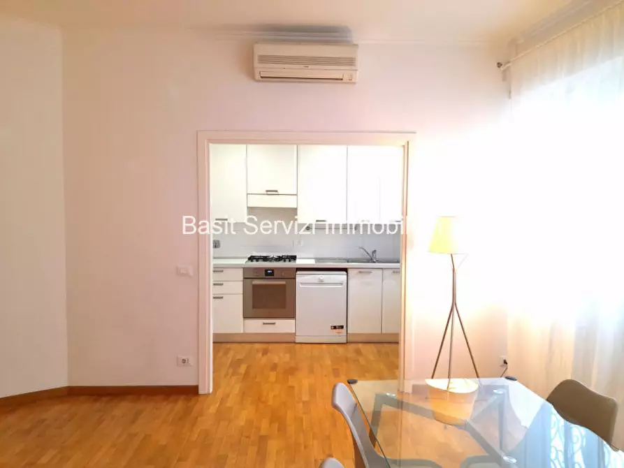 Immagine 8 di Appartamento in vendita  in Via degli Irlandesi a Roma