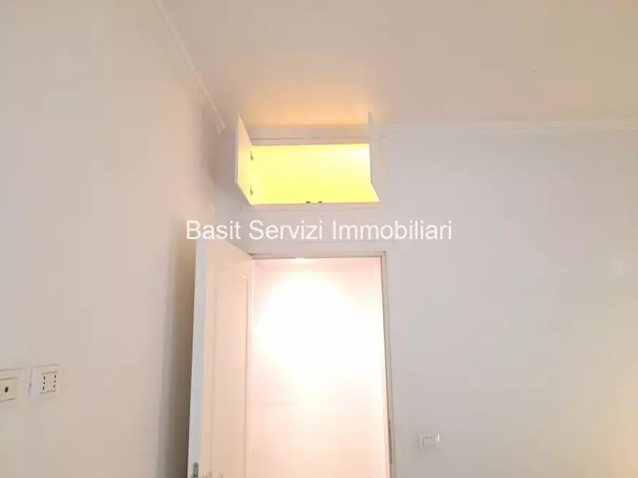 Immagine 25 di Appartamento in vendita  in Via degli Irlandesi a Roma