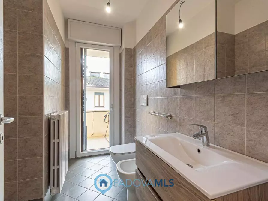 Immagine 14 di Appartamento in vendita  in Via Previtali a Abano Terme