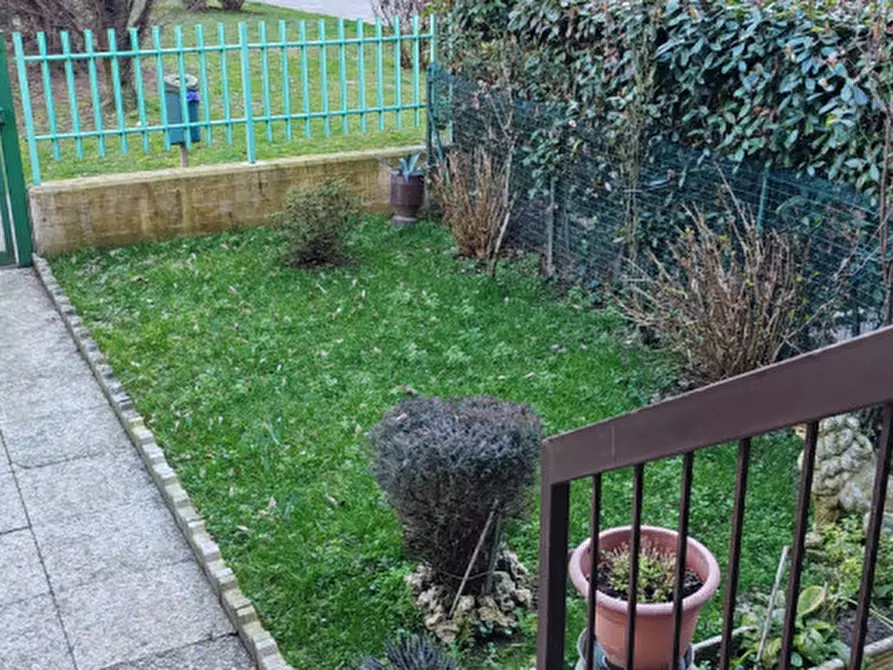 Immagine 4 di Villetta a schiera in vendita  in Via Prima Strada 5 a Lainate