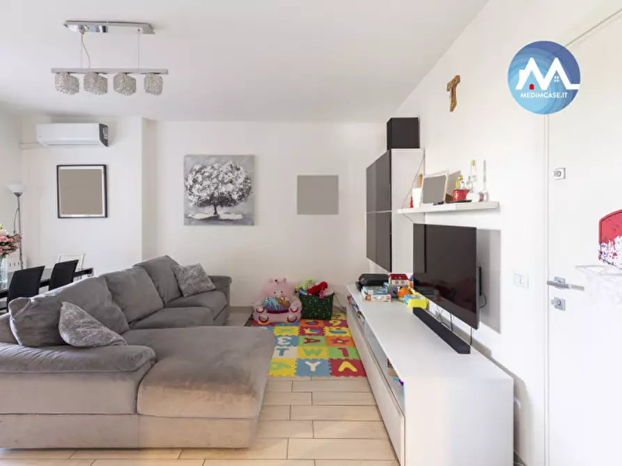 Immagine 4 di Appartamento in vendita  in Via Arturo Toscanini a Pesaro