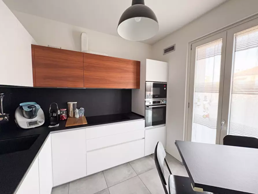 Immagine 9 di Appartamento in vendita  in Via della Birona 36 a Monza