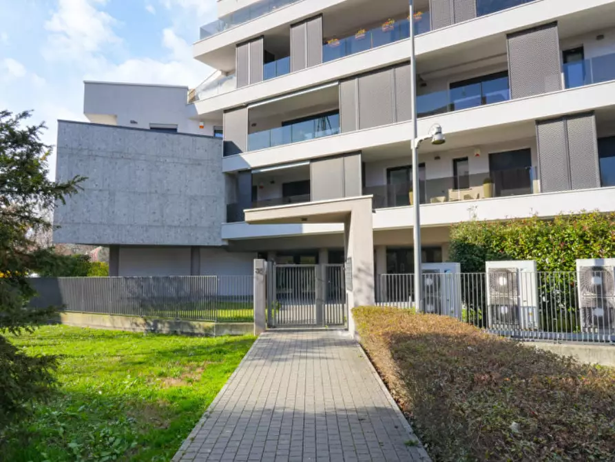 Immagine 35 di Appartamento in vendita  in Via della Birona 36 a Monza