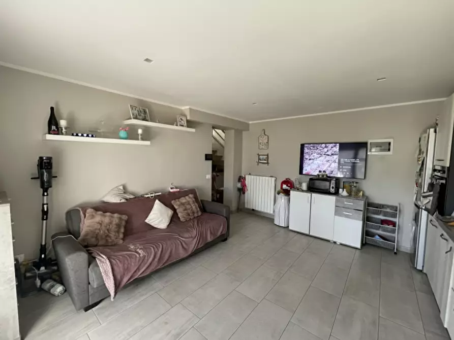 Immagine 4 di Casa bifamiliare in vendita  a Suzzara