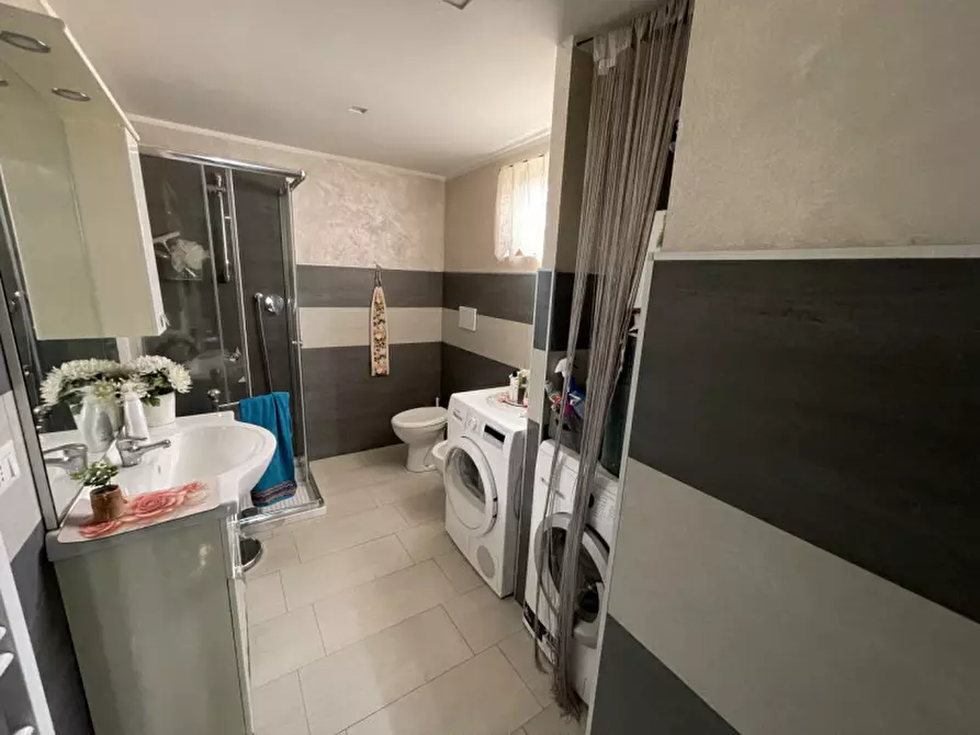 Immagine 7 di Casa bifamiliare in vendita  a Suzzara