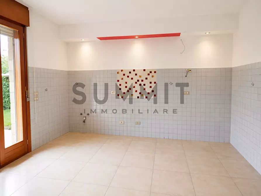 Immagine 7 di Casa bifamiliare in vendita  a Schio