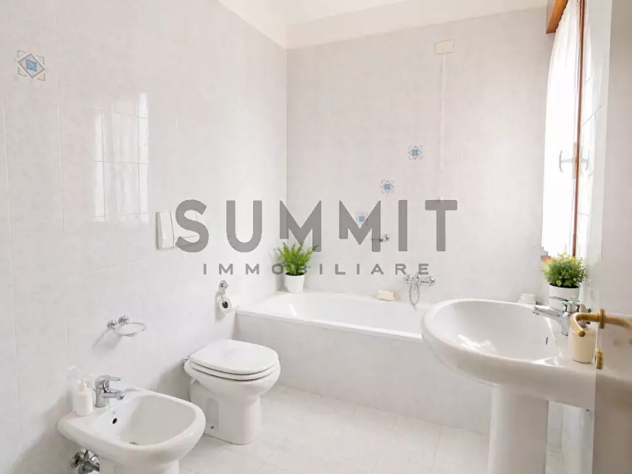 Immagine 8 di Casa bifamiliare in vendita  a Schio