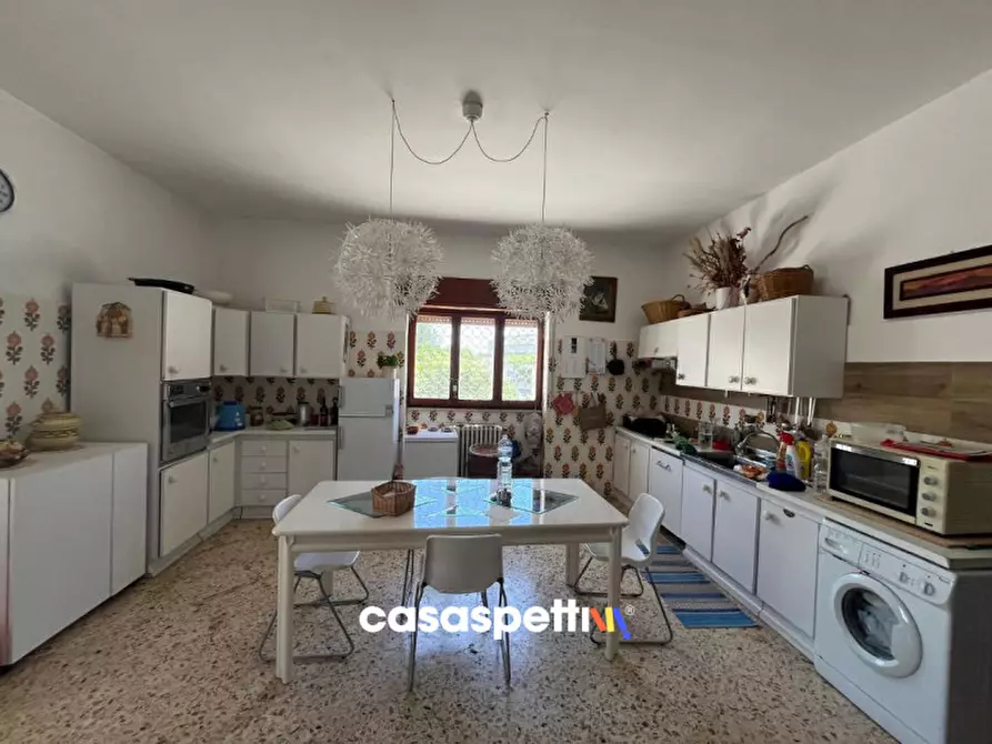 Immagine 1 di Casa bifamiliare in vendita  in Contrada Conche Strada 2, 107 a Lizzano