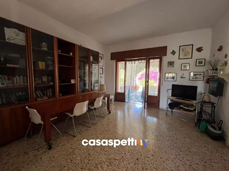 Immagine 3 di Casa bifamiliare in vendita  in Contrada Conche Strada 2, 107 a Lizzano