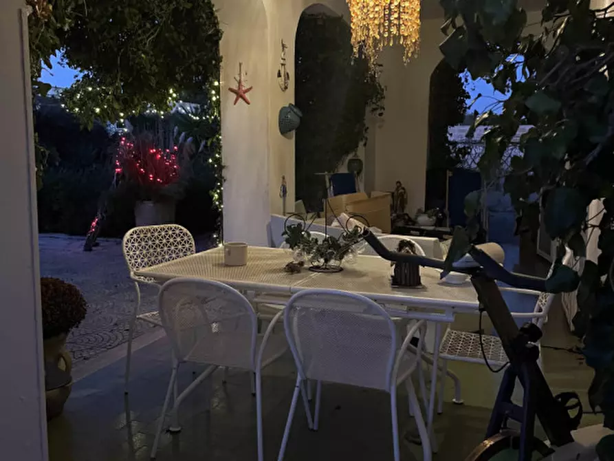 Immagine 18 di Casa bifamiliare in vendita  in Contrada Conche Strada 2, 107 a Lizzano