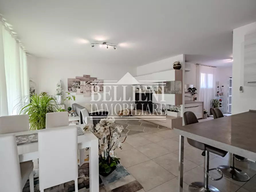 Immagine 7 di Villetta a schiera in vendita  in Via Dante Alighieri a Longare