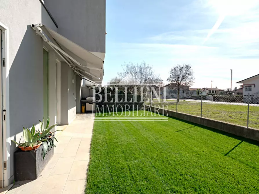 Immagine 22 di Villetta a schiera in vendita  in Via Dante Alighieri a Longare