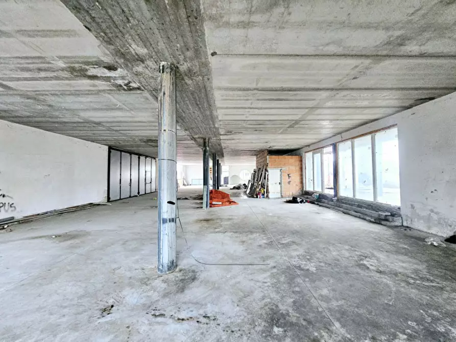 Immagine 5 di Capannone industriale in vendita  in VIA DEL MERCANTE a Rovigo