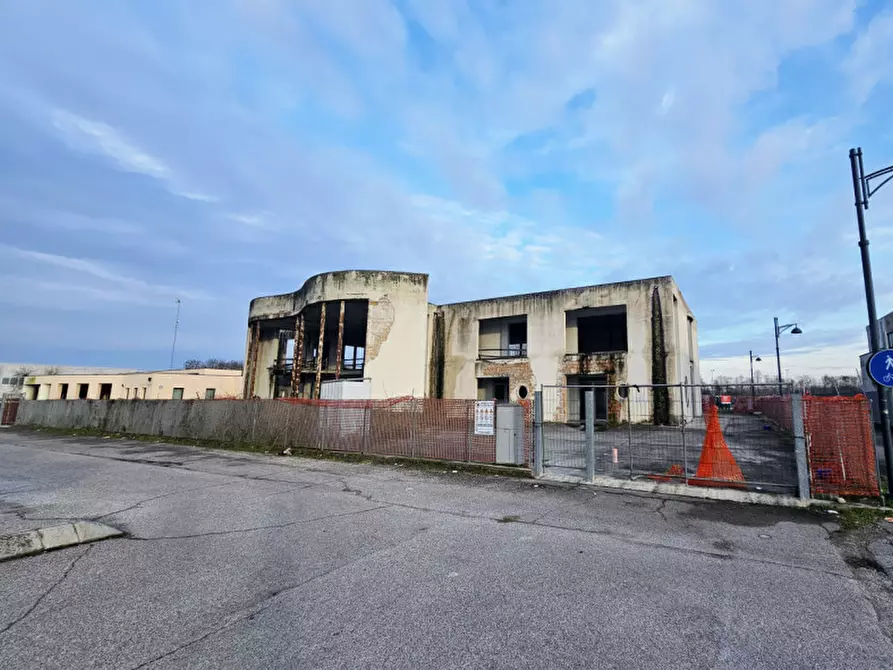 Immagine 9 di Capannone industriale in vendita  in VIA DEL MERCANTE a Rovigo