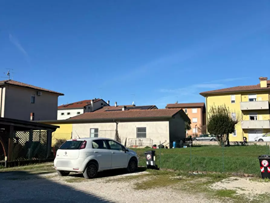 Immagine 12 di Appartamento in vendita  in Strada Padana verso Padova, 135 a Vicenza