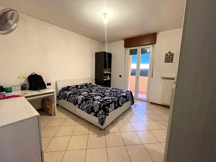 Immagine 6 di Appartamento in vendita  a Valeggio Sul Mincio