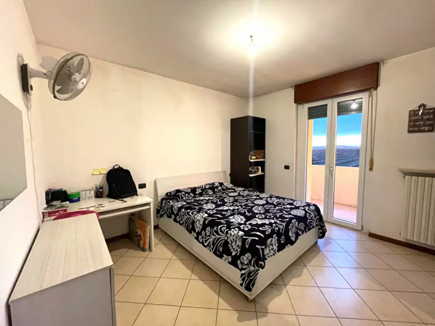 Immagine 7 di Appartamento in vendita  a Valeggio Sul Mincio