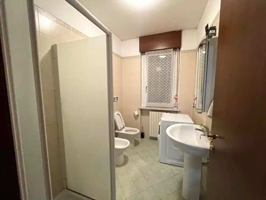 Immagine 9 di Appartamento in vendita  a Valeggio Sul Mincio