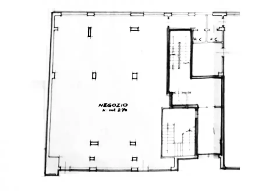 Immagine 2 di Negozio in affitto  in VIA LANZA a Firenze