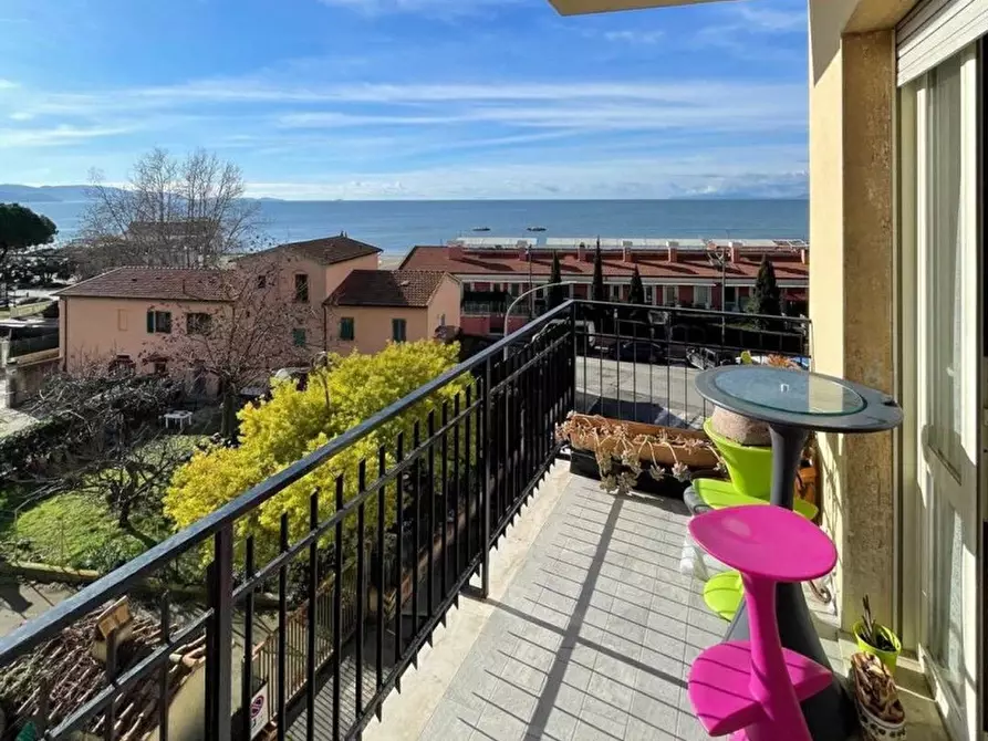 Immagine 12 di Appartamento in vendita  in Via Serri, 48 a Follonica