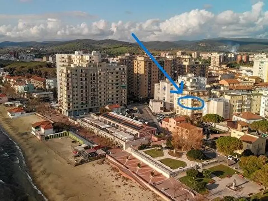 Immagine 23 di Appartamento in vendita  in Via Serri, 48 a Follonica