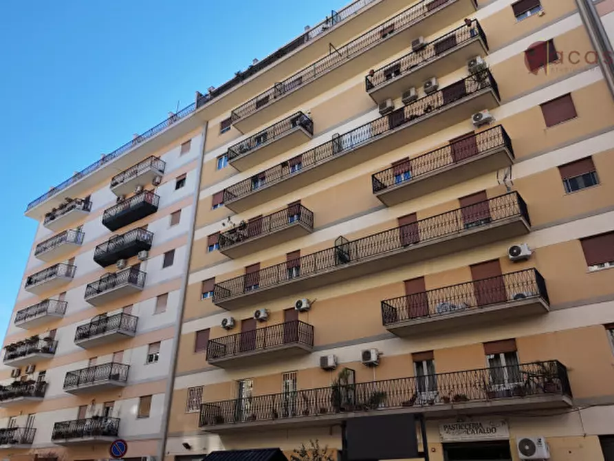 Immagine 1 di Appartamento in vendita  in Via Andrea Cesalpino 15 a Palermo