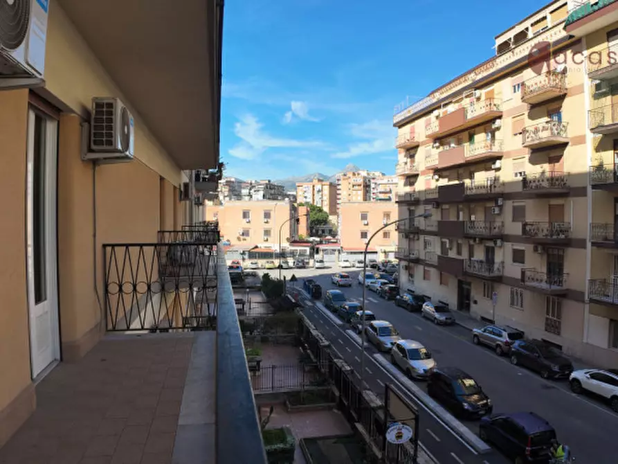 Immagine 36 di Appartamento in vendita  in Via Andrea Cesalpino 15 a Palermo