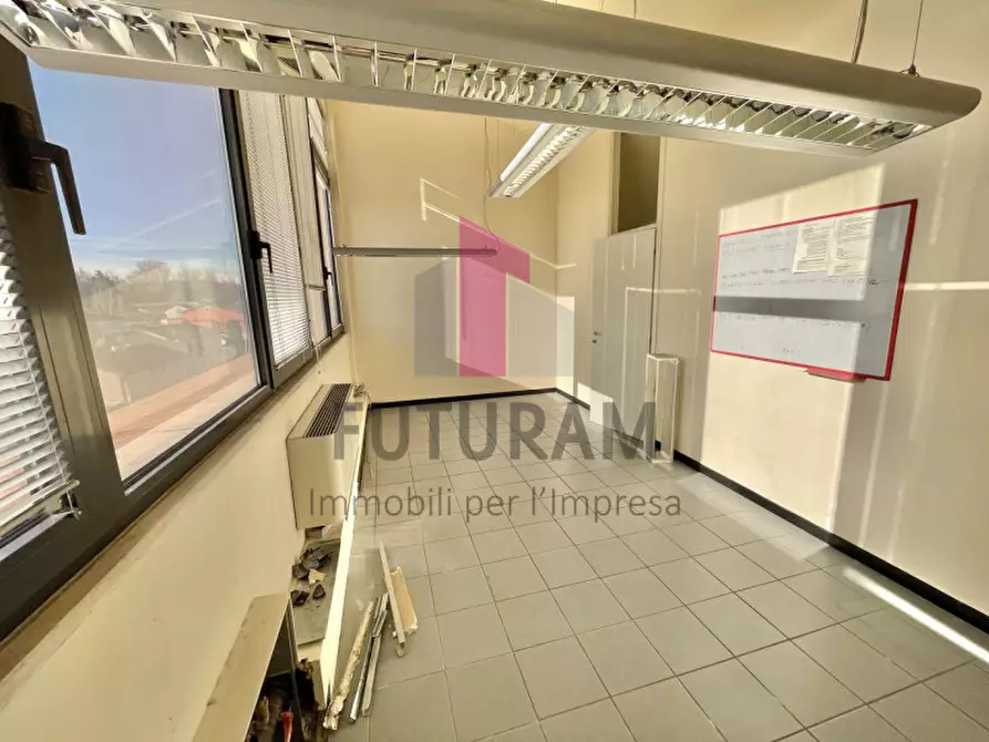 Immagine 3 di Ufficio in affitto  in Via Zara 1 a Vicenza