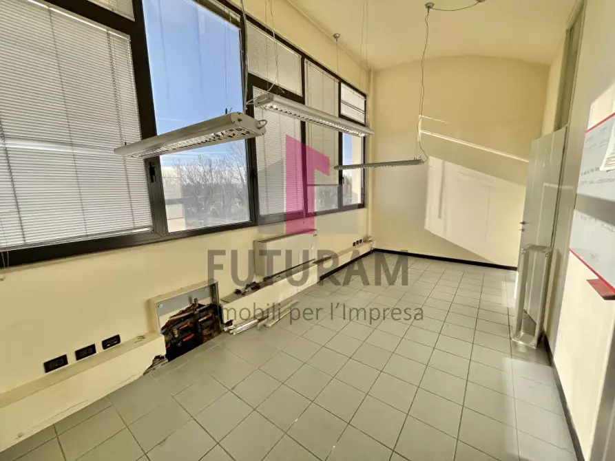 Immagine 4 di Ufficio in affitto  in Via Zara 1 a Vicenza