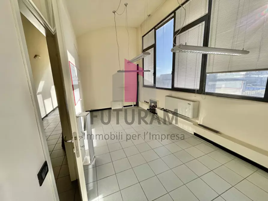 Immagine 8 di Ufficio in affitto  in Via Zara 1 a Vicenza