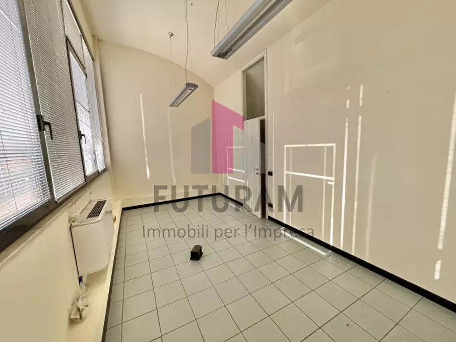 Immagine 12 di Ufficio in affitto  in Via Zara 1 a Vicenza